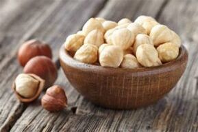nocciole per migliorare la potenza negli uomini